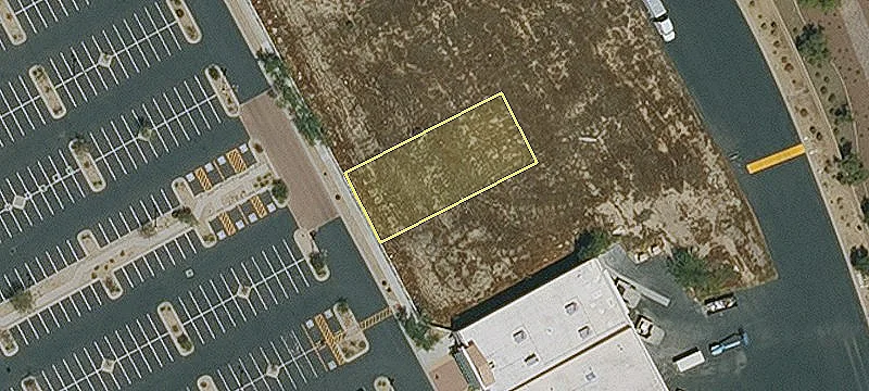 Retail Space in Growing Goodyear