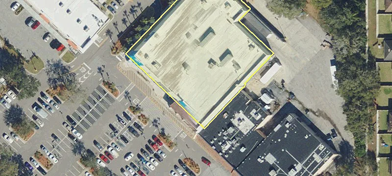 Retail Space in Lithia Square