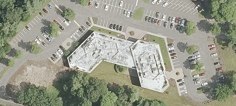 Attractive Office Building For Lease