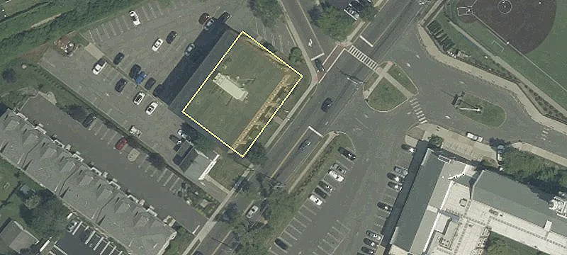 Office Building Near Transportation