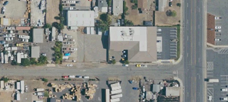 Sacramento Retail/Industrial Space For Rent