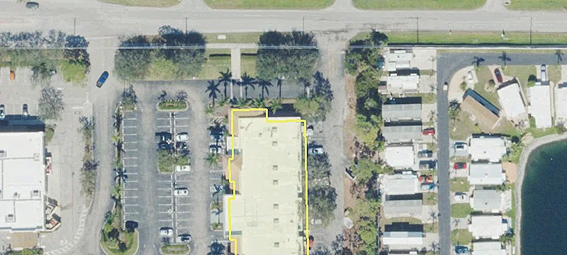 Retail Space on Tamiami Trail
