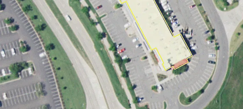 Retail Space in High-Traffic Center