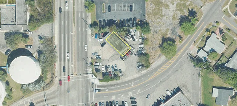 Retail Storefronts in Lauderdale Lakes