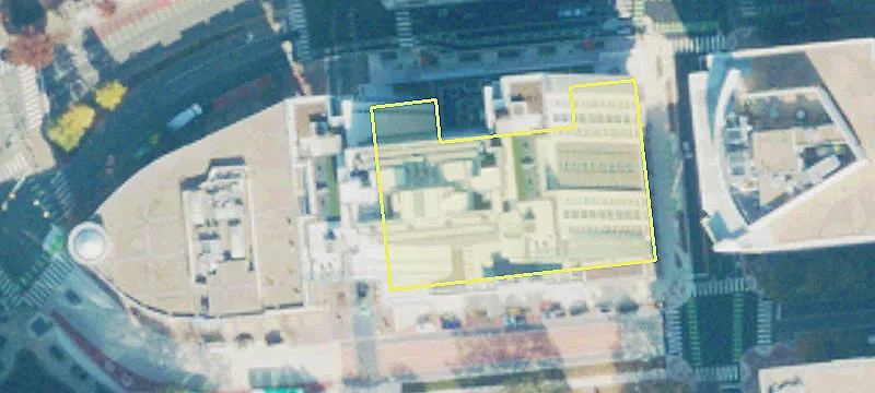 Retail Space Near Courthouse Metro