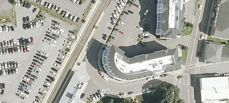Retail Space Near Transportation Hub