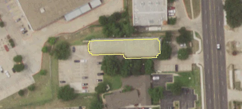 Office Space with Shared Amenities