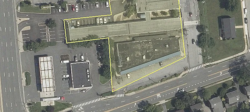 Retail Space in Murphy Road Plaza