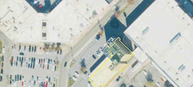 Retail Space in High-Traffic Center