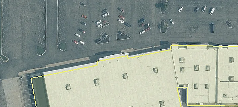 Retail Space in Retail Center