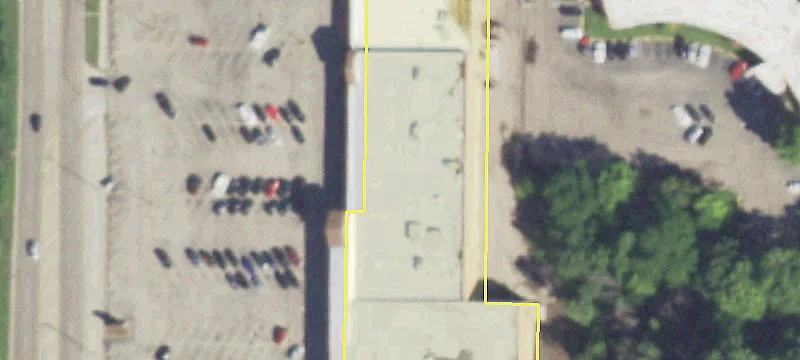Retail Space in Waukegan Center