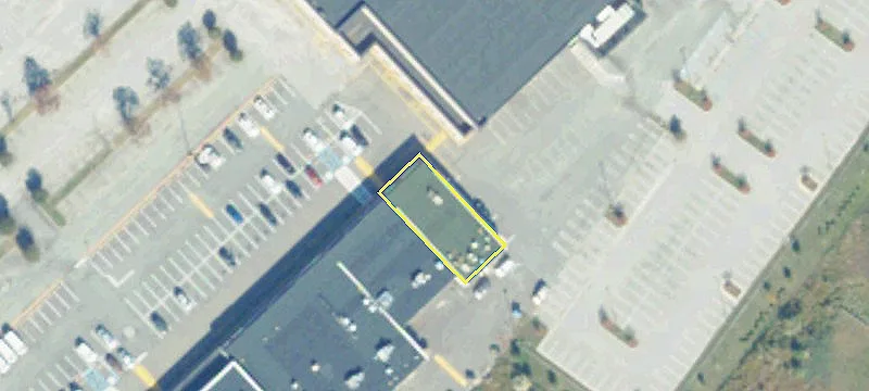 Retail Space in Shopping Center