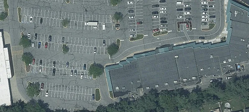 Retail Space with Ample Parking