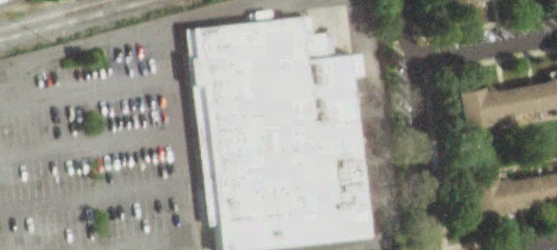 Retail Space Near Islip Station