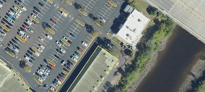 Retail Space on Hillsborough Avenue