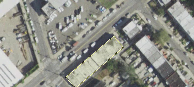 Brooklyn Warehouse with Drive-In Doors