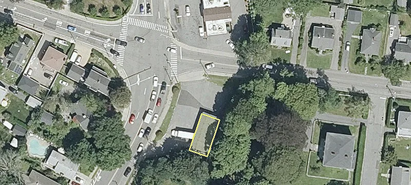 Retail Space with High Visibility
