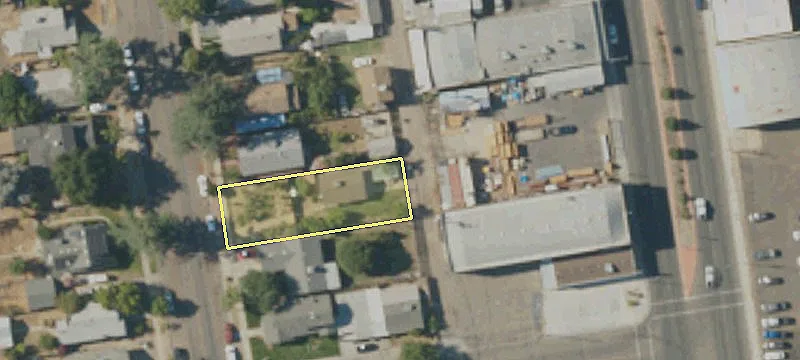 Versatile Retail/Warehouse Space For Sale