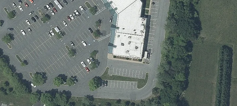 Retail Space in Affluent Area