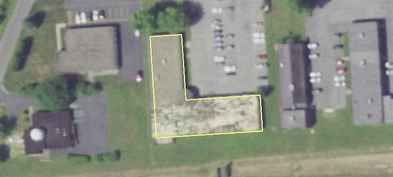 Divisible Office Building with Garage