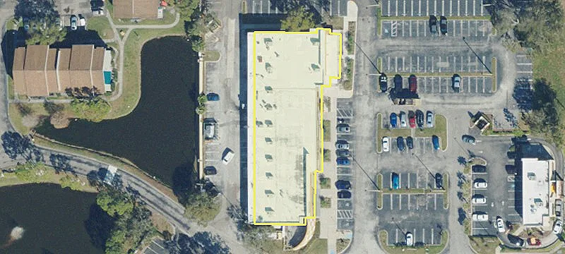 Retail Space with High Visibility