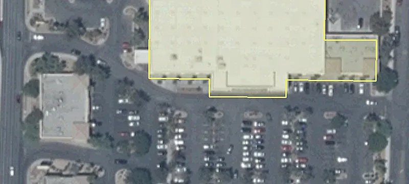 Retail Pad in Kroger Lot