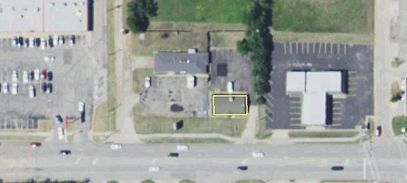 Retail Space on High-Traffic Corridor