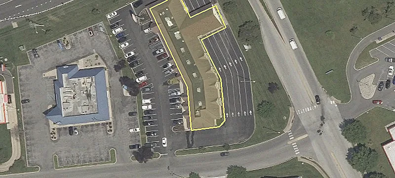 Community Shopping Center with Expansion