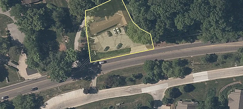 Land Near Retail Area