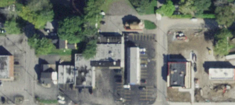 Retail Building on Lyell Avenue