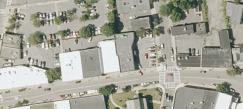 Retail/Office Space in Hyde Park