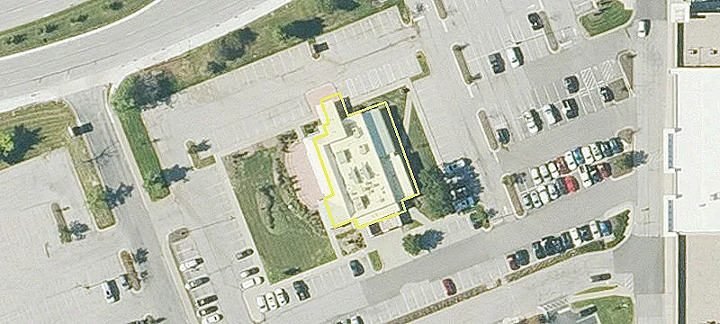 Retail Building on High-Traffic Corner