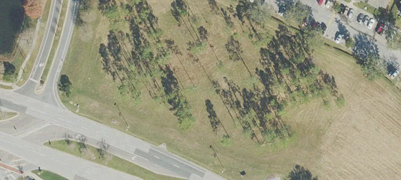 Restaurant/Medical Space Near Airport