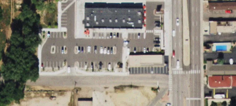 Retail Space in Ivywild Center