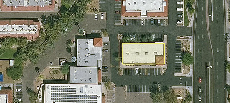 Retail Space in Busy Intersection