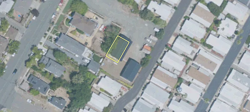 Mixed-Use Property with Secured Yard