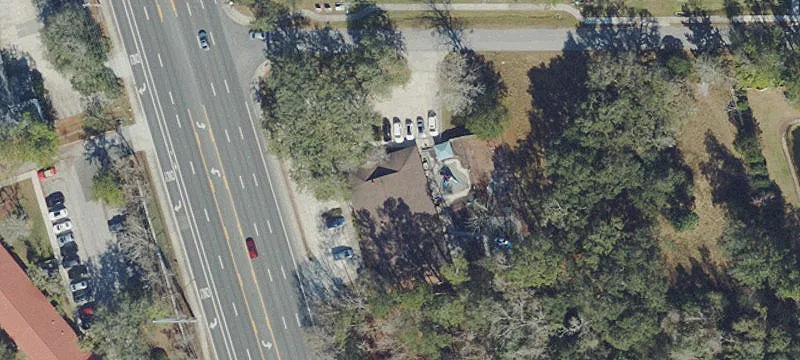 Turn-Key Building on High-Traffic Road