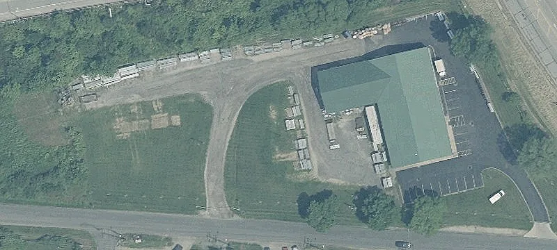 Garage on Industrial Lot