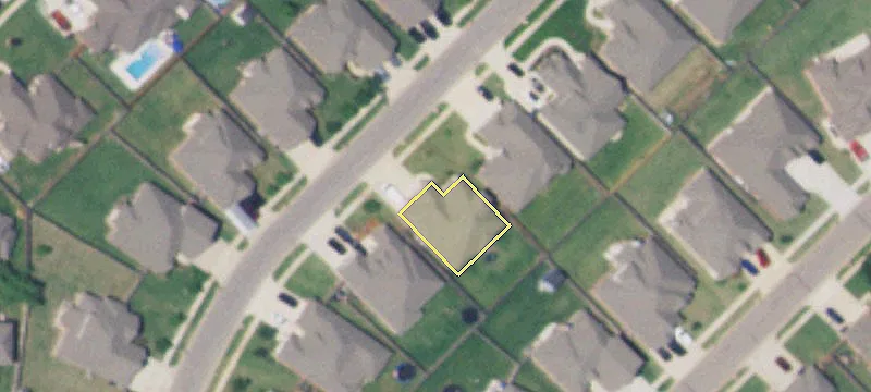 Commercial Land in Mustang