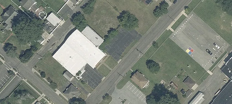 Industrial Property with Licensed Paint Booth