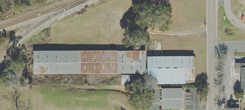 Quincy Warehouse with Ample Yard
