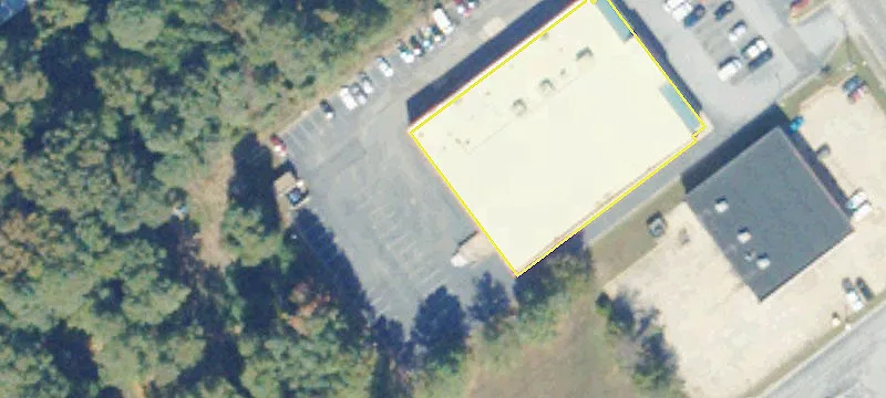 Retail Building Near Major Roads