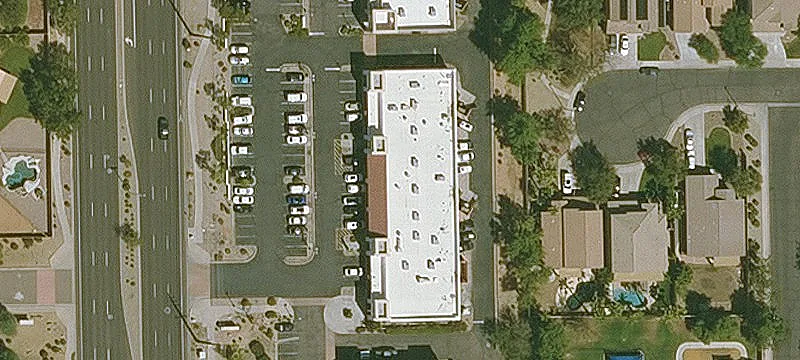 Retail Center with Stable Tenants