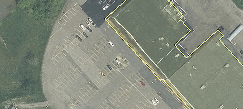 Retail Space in Grocery-Anchored Center