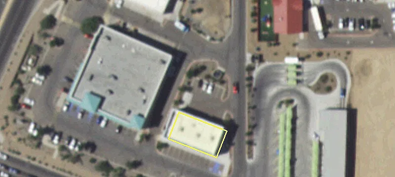Retail Space on Unser Blvd