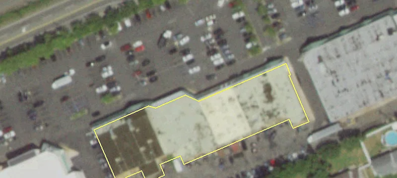 Retail Space in Densely Populated Area