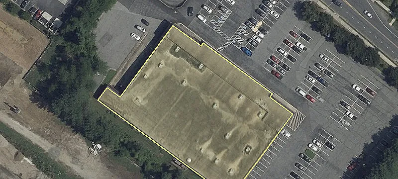 Edgewater Retail Space Sublease