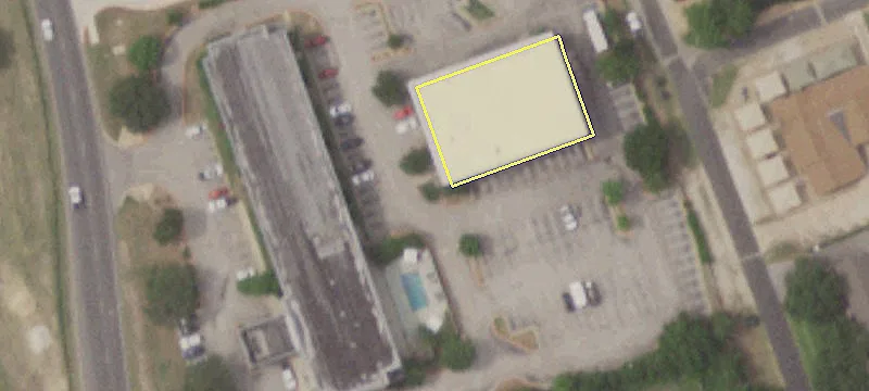 Restaurant Space on Interstate 35