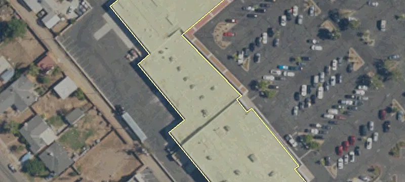 Retail Space in Madera, CA