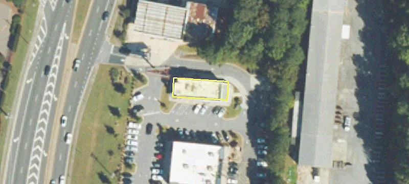 Former QSR with Drive-Thru